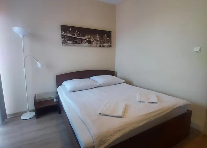 Marina Отель Лодзь